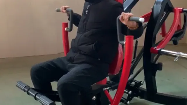 Vertical Chest Press