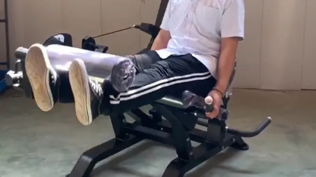 Seated Leg Extension/Prone Leg Curl