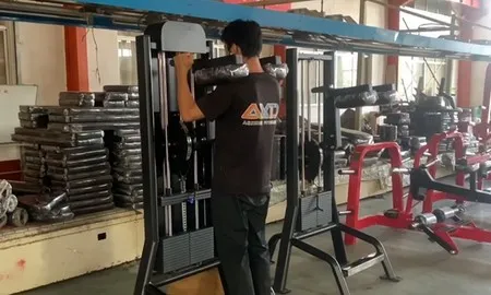 Calf Raise Machine