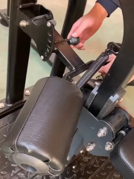 Wide Pull Down Rear Machine